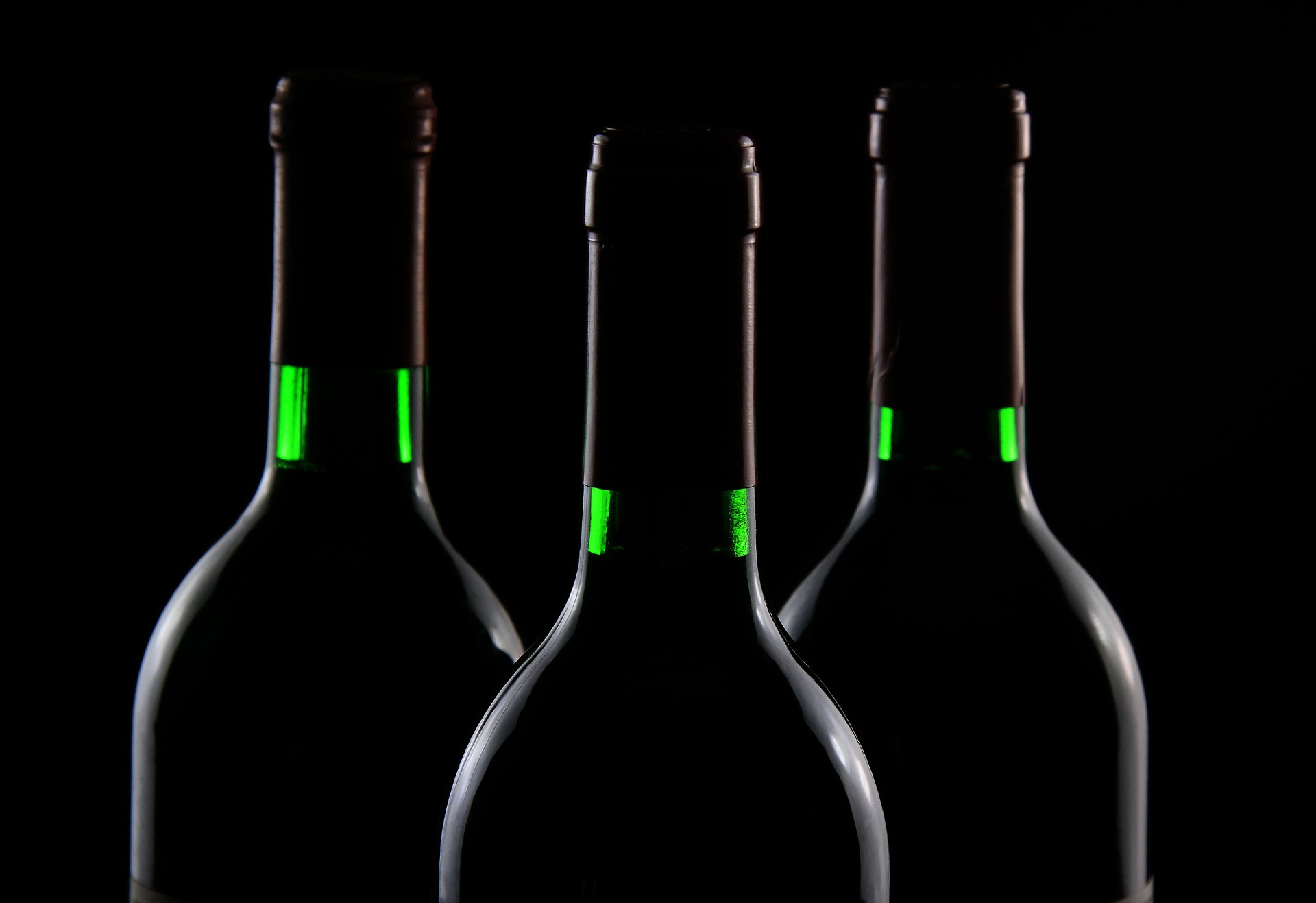 tri-flase-crveno-vino-vranac tri-flase-crveno-vino-vranac
