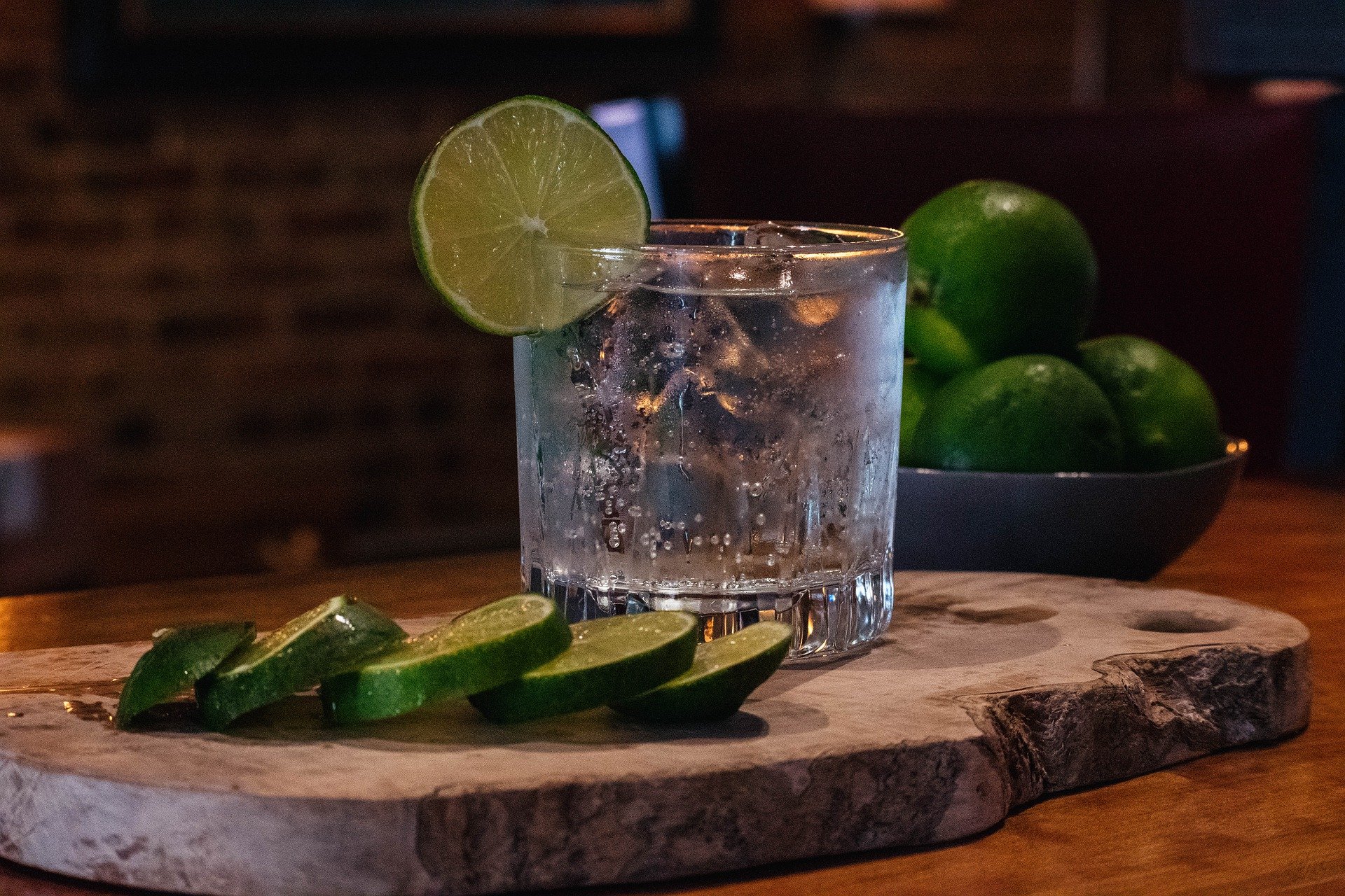 dzin-i-tonik-cocktail-g75642f3af_1920 dzin-i-tonik-cocktail-g75642f3af_1920