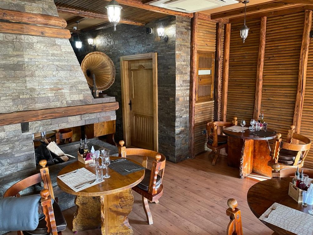 etno-restoran-sa-kaminom-vila-prezident-sremski-karlovci etno-restoran-sa-kaminom-vila-prezident-sremski-karlovci.jpg