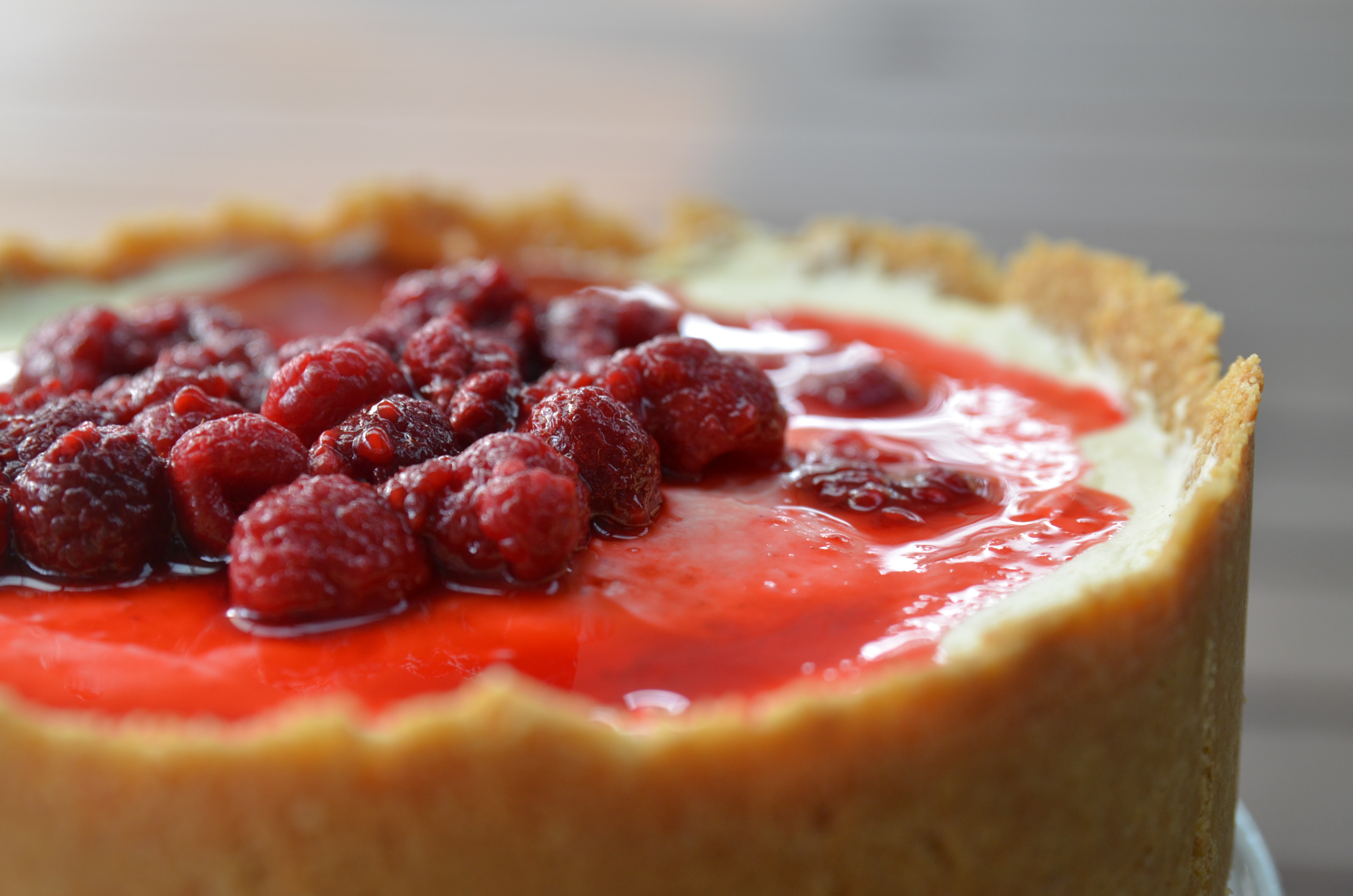 krem-pita-sa-malinama-amy-simpson-2u12Qy0hEGE-unsplash