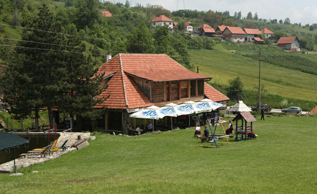 letnja_basta_i_decije_igraliste_boskova_voda_zlatibor