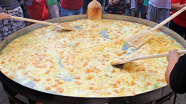 dzinovska kajgana pile fest zitiste ogromna_kajgana_pile_fest_zitiste