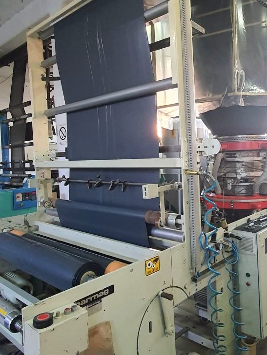 proizvodnja-crni-dzakovi-za-smece-pro-plast-ratic-2 proizvodnja-crni-dzakovi-za-smece-pro-plast-ratic-2