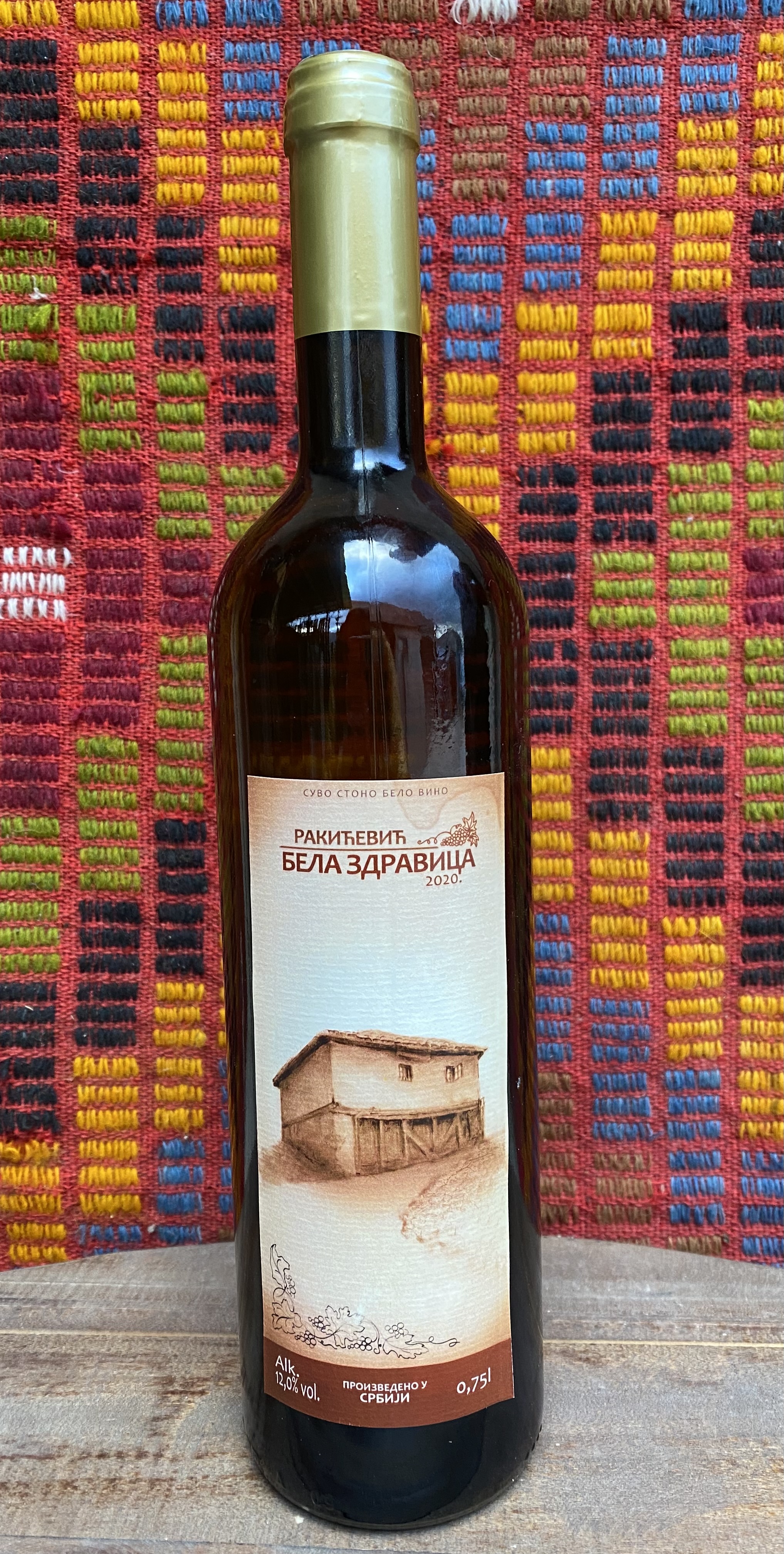 vino-bela-zdravica-vinska-kuca-rakicevic vino-bela-zdravica-vinska-kuca-rakicevic