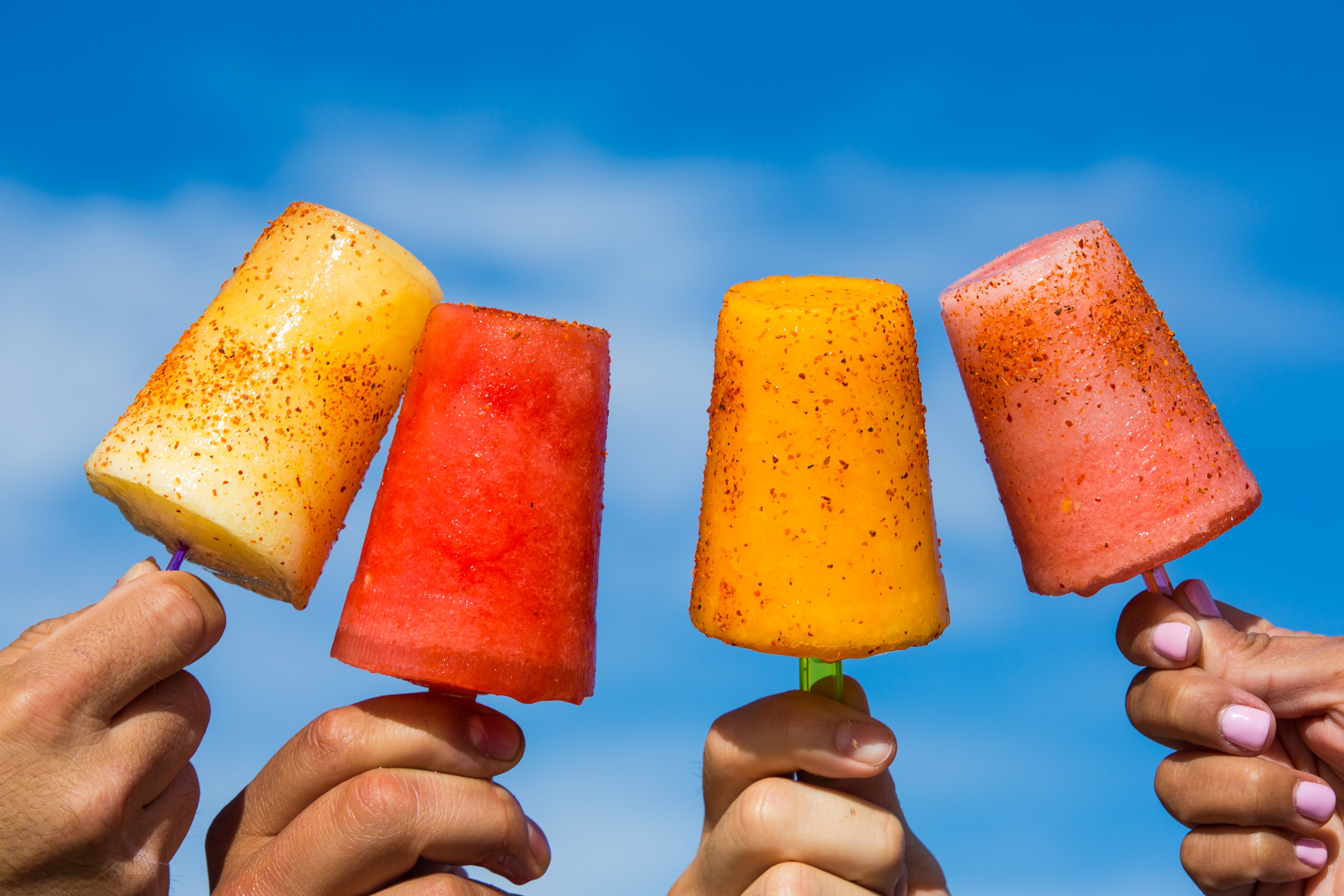 vocni-sladoledi-na-stapicu-jarritos-mexican-soda-B00kUd2tgQo-unsplash vocni-sladoledi-na-stapicu-jarritos-mexican-soda-B00kUd2tgQo-unsplash